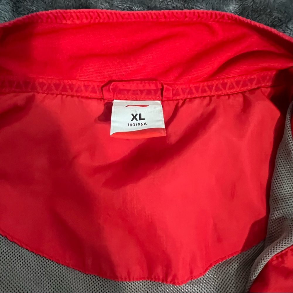 Red rain jacket - Picture 5 of 8